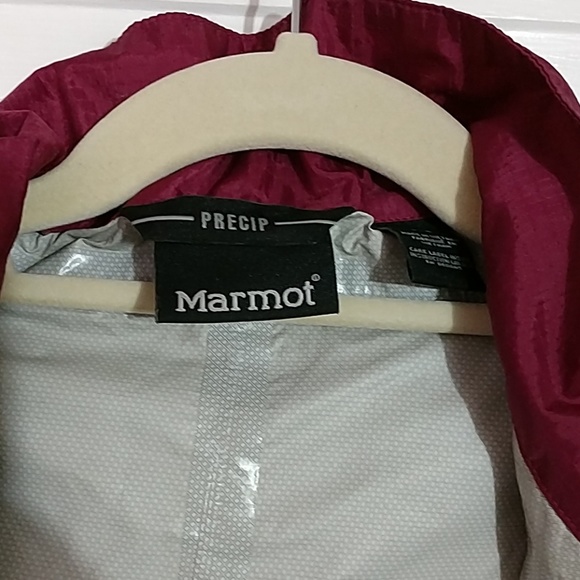 Marmot precipitation jacket. - Picture 2 of 3